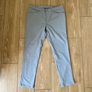 Lululemon ABC Warpstreme 32L slim fit